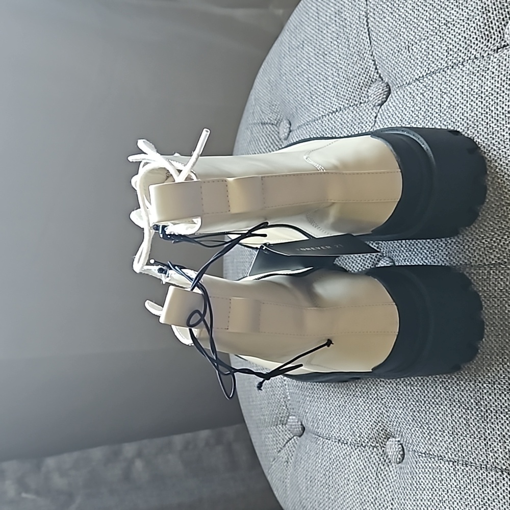 Forever 21 Womans Combat Style Boots - Picture 4 of 5